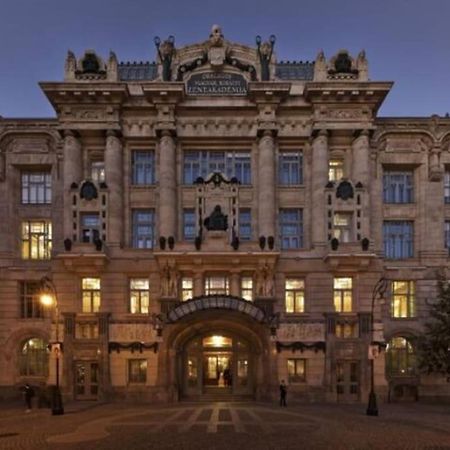 Central Apartment Kiraly Street Budapest Exteriör bild